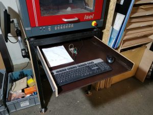 Unterbau mit Schublade für Tastatur und Maus